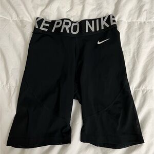 Nike pro mesh shorts